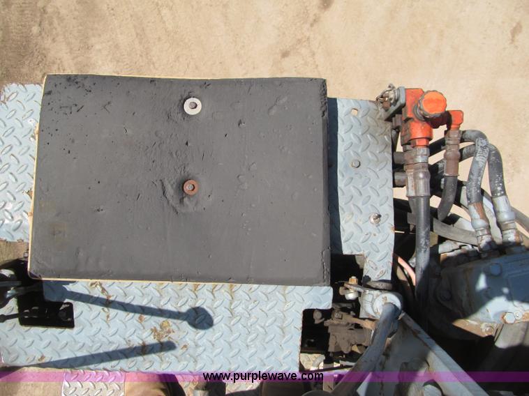 image for item G2963 1987 Ford L9000 boom truck