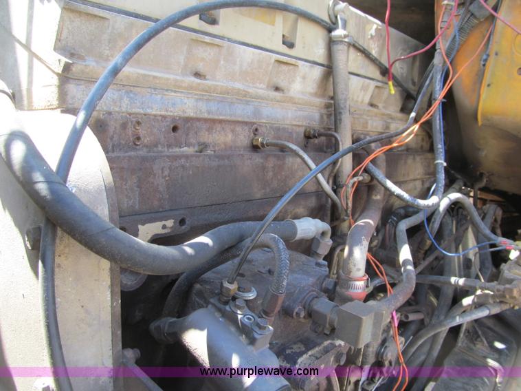 image for item G2963 1987 Ford L9000 boom truck