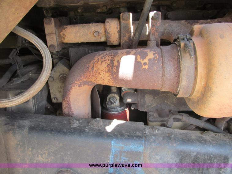 image for item G2963 1987 Ford L9000 boom truck