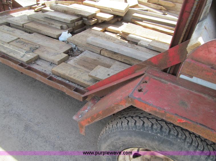 image for item G2965 1997 Tandem axle utility trailer