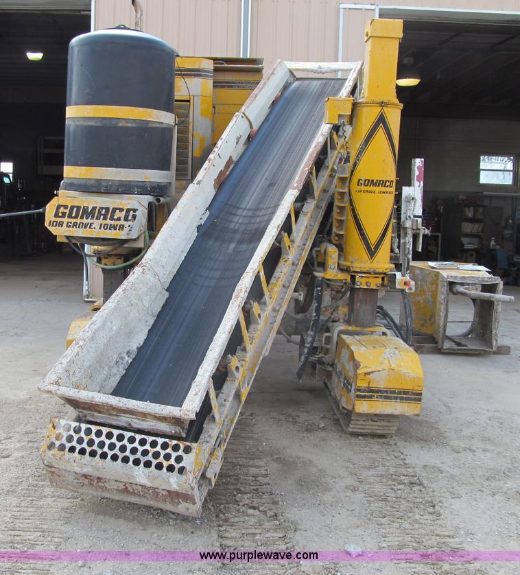 image for item G2971 Gomaco GT3600 curb machine