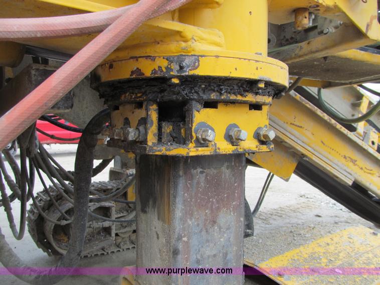 image for item G2971 Gomaco GT3600 curb machine