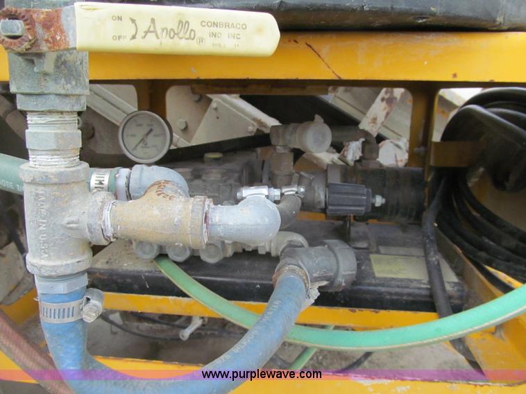 image for item G2971 Gomaco GT3600 curb machine