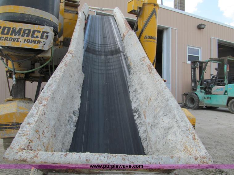 image for item G2971 Gomaco GT3600 curb machine