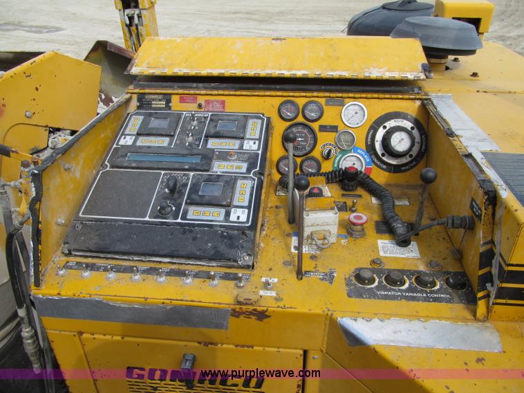 image for item G2971 Gomaco GT3600 curb machine