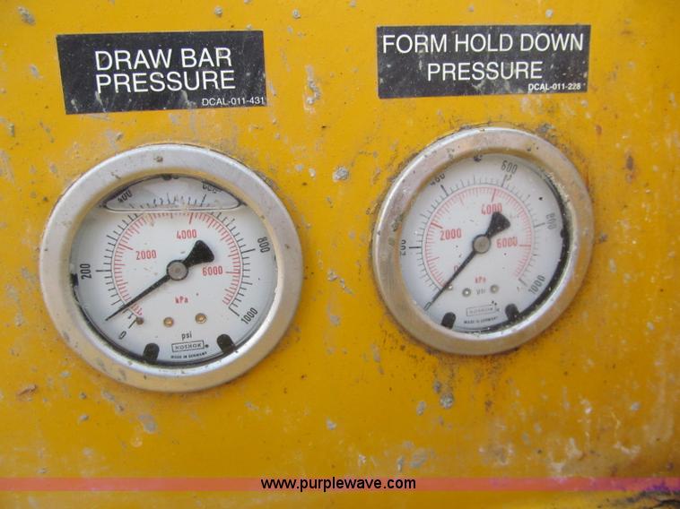 image for item G2971 Gomaco GT3600 curb machine