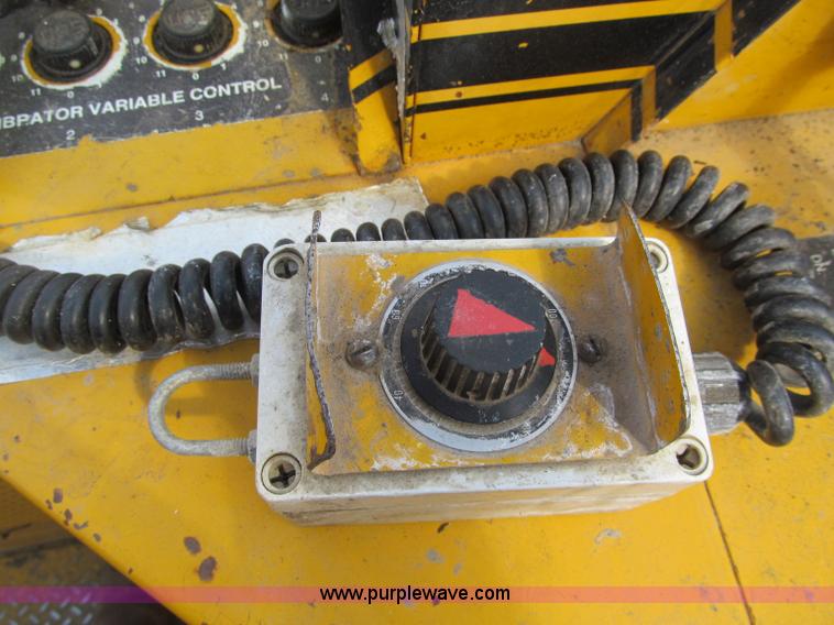 image for item G2971 Gomaco GT3600 curb machine