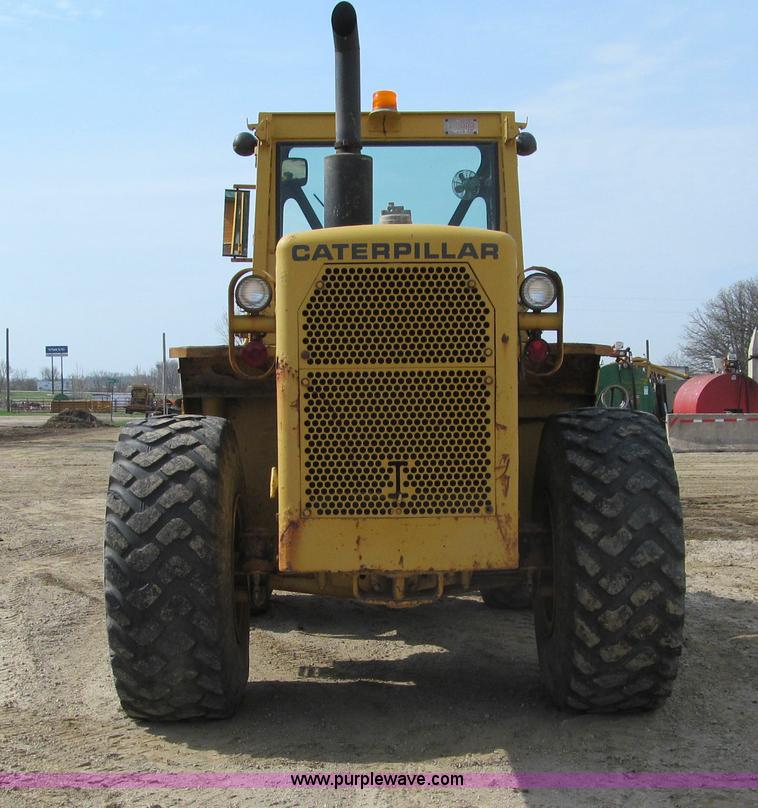 image for item G2977 1968 Caterpillar 966C loader