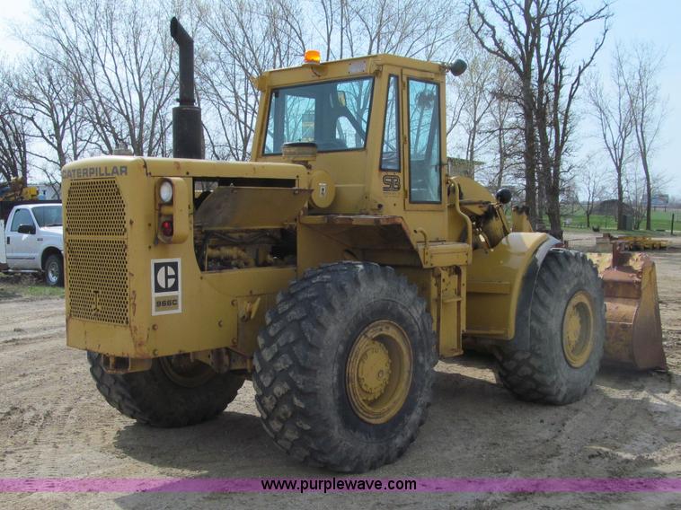 image for item G2977 1968 Caterpillar 966C loader