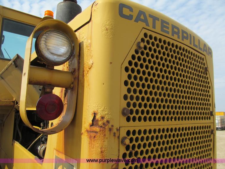 image for item G2977 1968 Caterpillar 966C loader