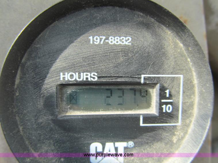 image for item G2977 1968 Caterpillar 966C loader