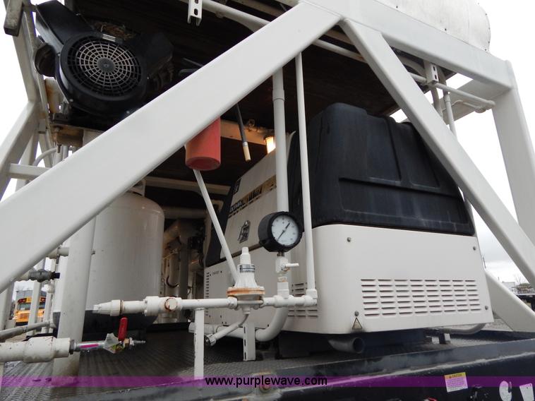 image for item G3081 Portable industrial chilling unit with Caterpillar SR4B generator