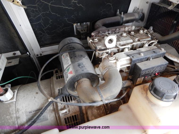 image for item G3081 Portable industrial chilling unit with Caterpillar SR4B generator