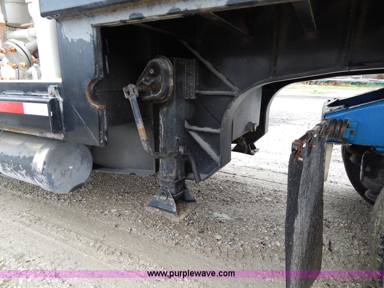 image for item G3081 Portable industrial chilling unit with Caterpillar SR4B generator