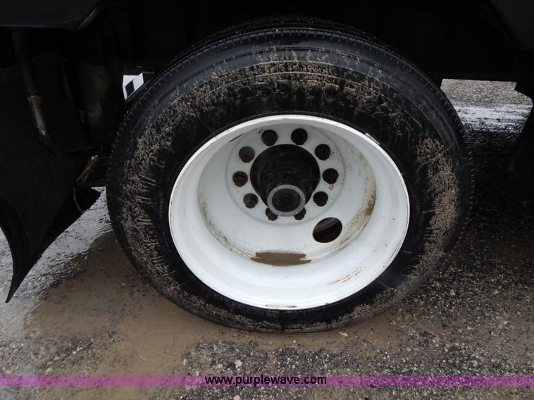 image for item G3081 Portable industrial chilling unit with Caterpillar SR4B generator