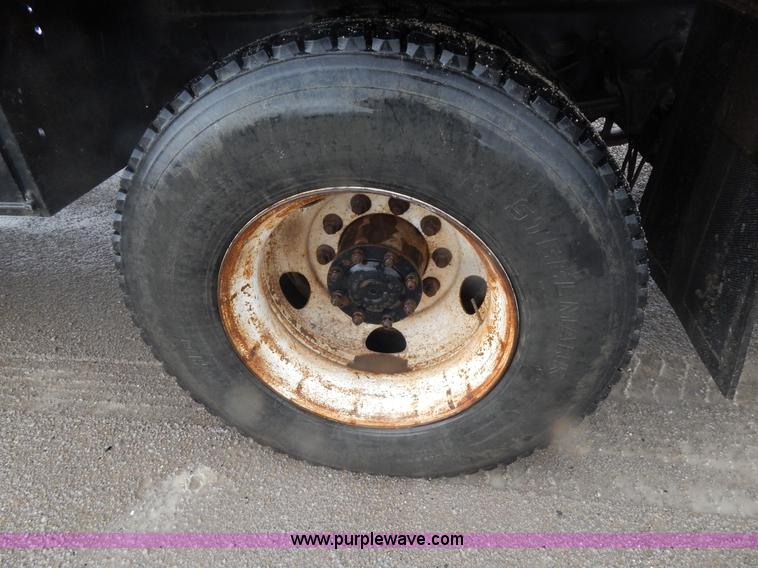 image for item G3082 2004 Sterling Acterra crane truck