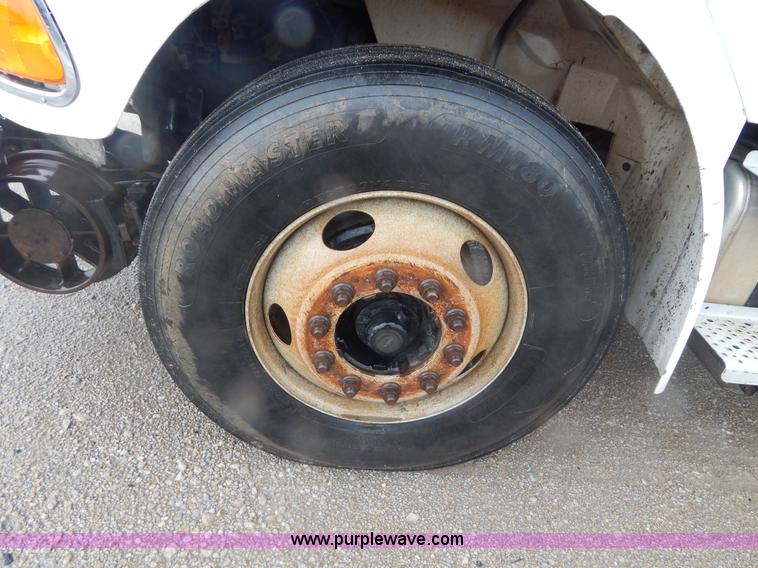 image for item G3082 2004 Sterling Acterra crane truck