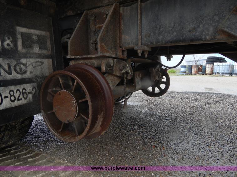 image for item G3082 2004 Sterling Acterra crane truck