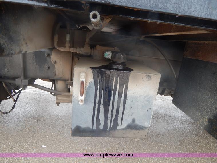 image for item G3082 2004 Sterling Acterra crane truck