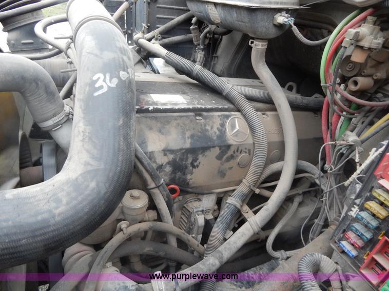 image for item G3082 2004 Sterling Acterra crane truck