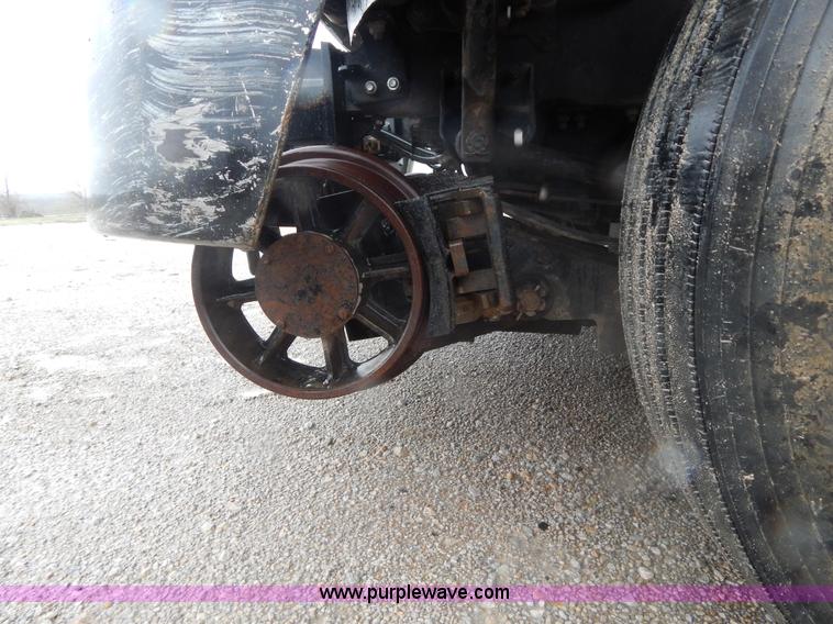 image for item G3082 2004 Sterling Acterra crane truck