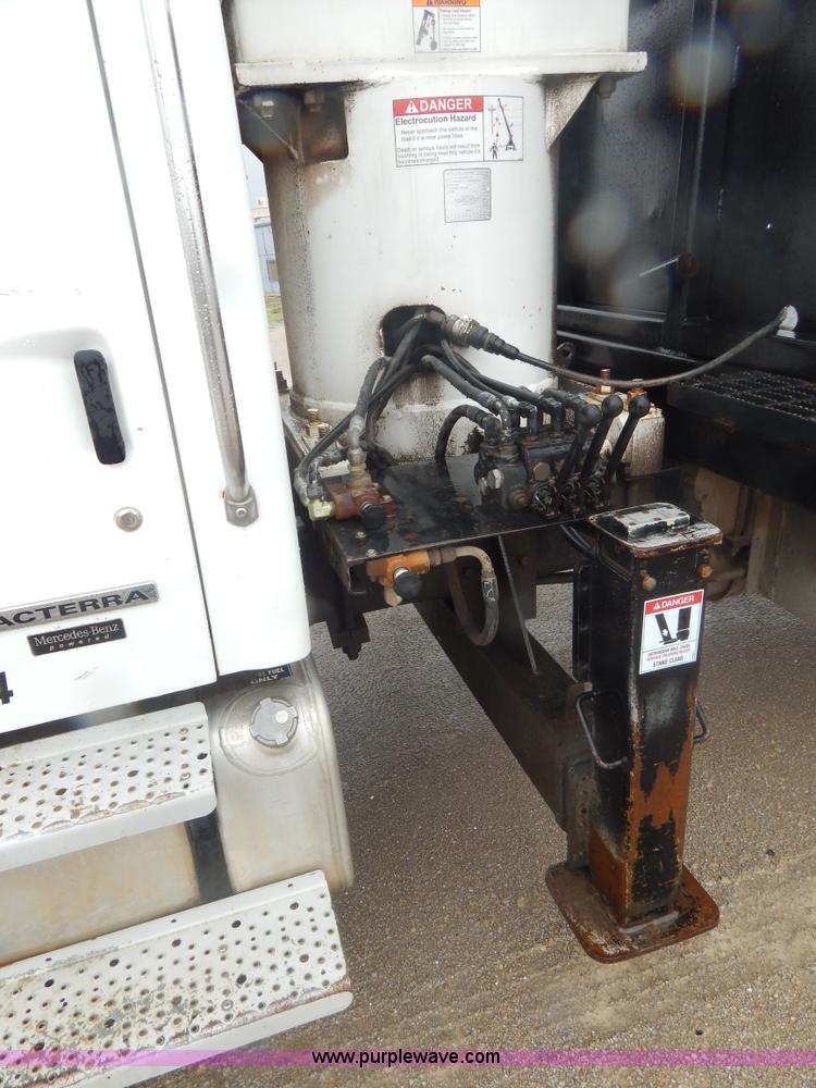 image for item G3082 2004 Sterling Acterra crane truck