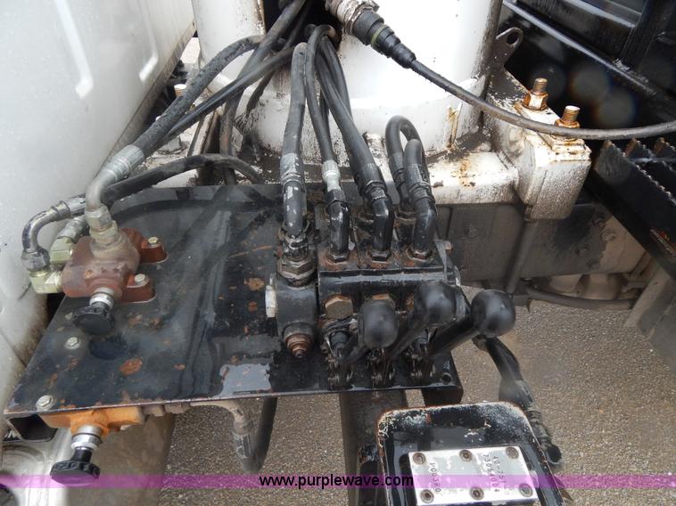 image for item G3082 2004 Sterling Acterra crane truck