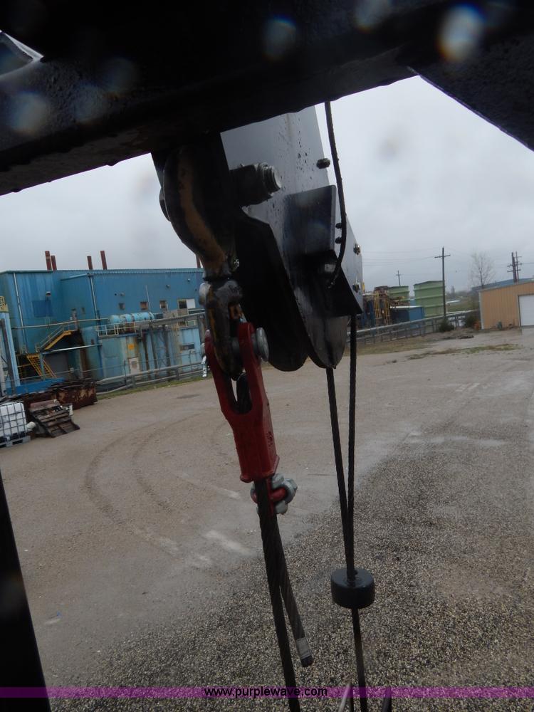 image for item G3082 2004 Sterling Acterra crane truck