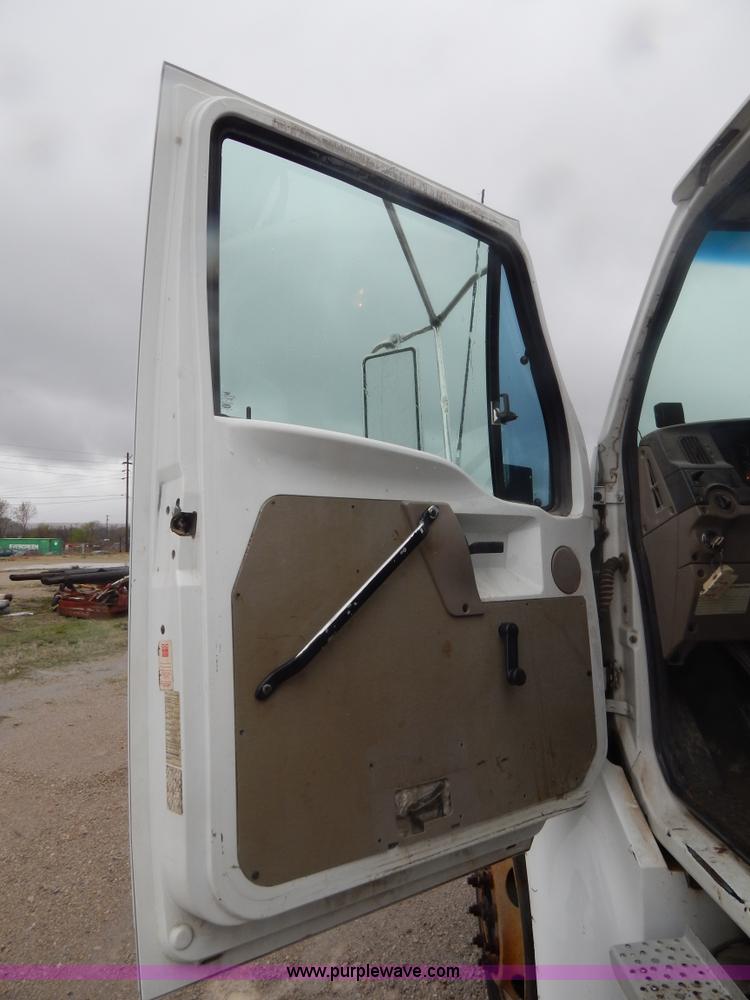 image for item G3082 2004 Sterling Acterra crane truck