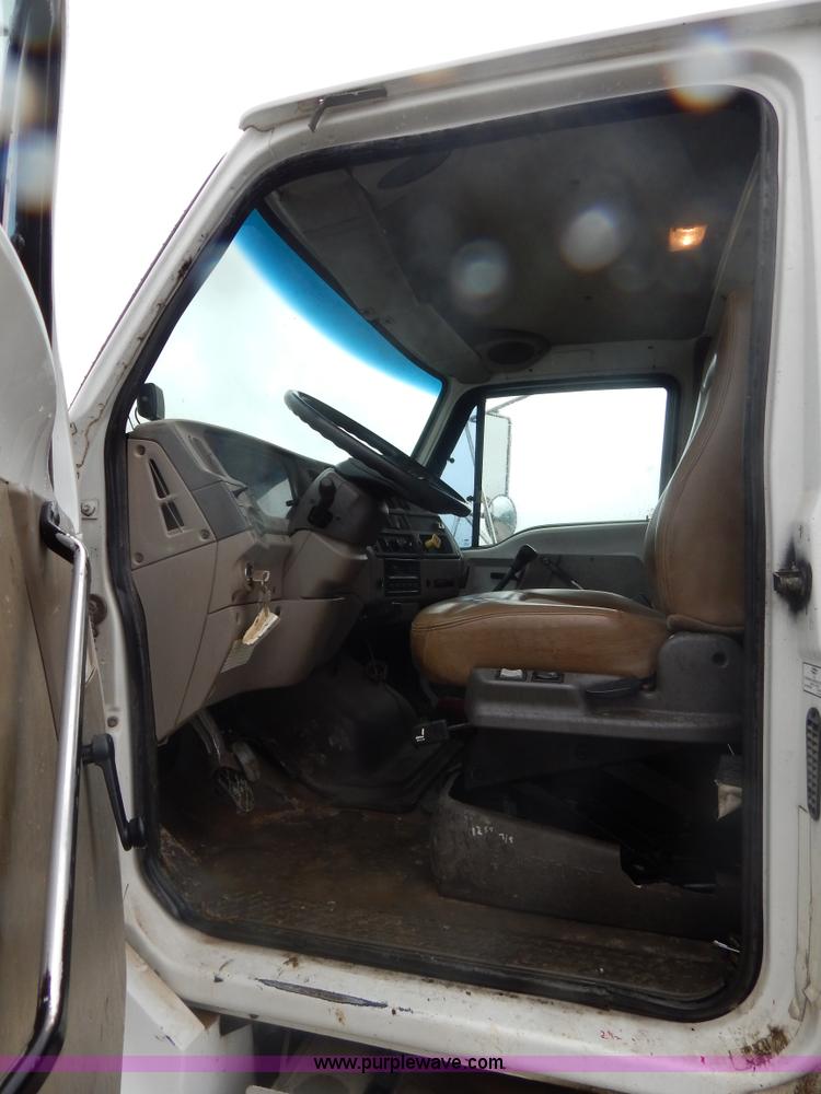 image for item G3082 2004 Sterling Acterra crane truck