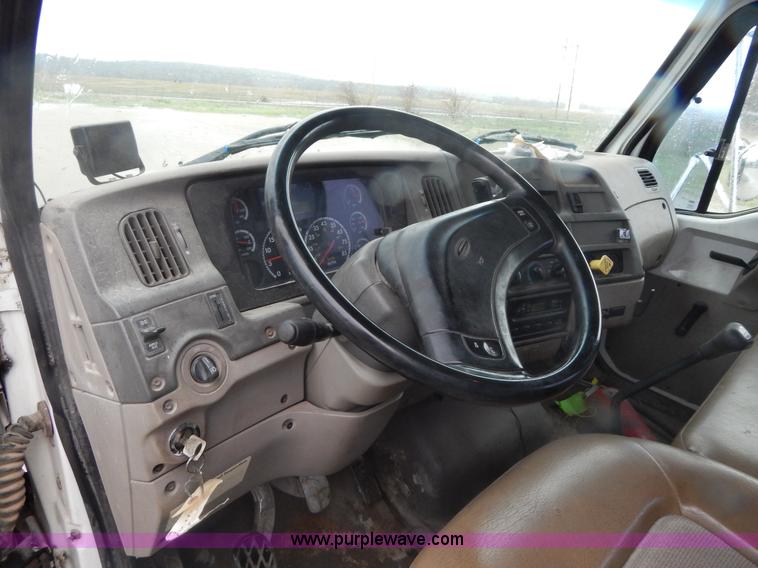 image for item G3082 2004 Sterling Acterra crane truck