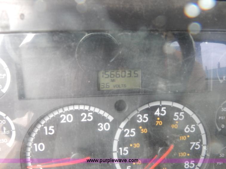 image for item G3082 2004 Sterling Acterra crane truck