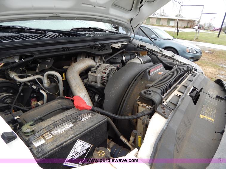 image for item G3083 2005 Ford F550 cab and chassis