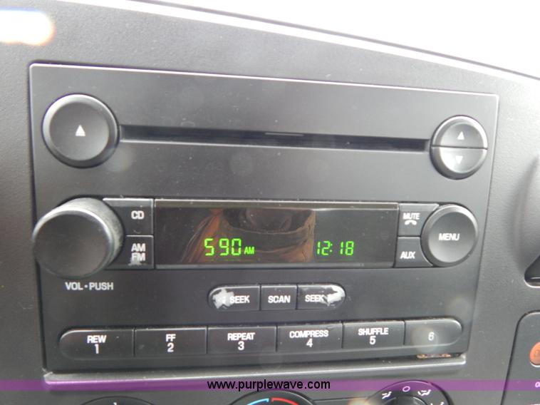 image for item G3083 2005 Ford F550 cab and chassis