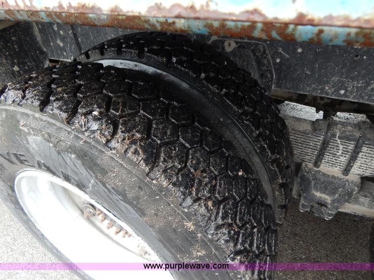 image for item G3086 1977 Chevrolet C65 wrecker truck