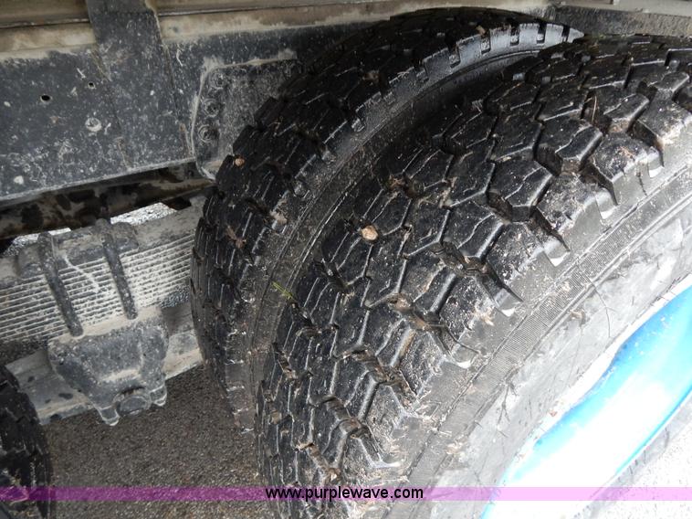 image for item G3086 1977 Chevrolet C65 wrecker truck