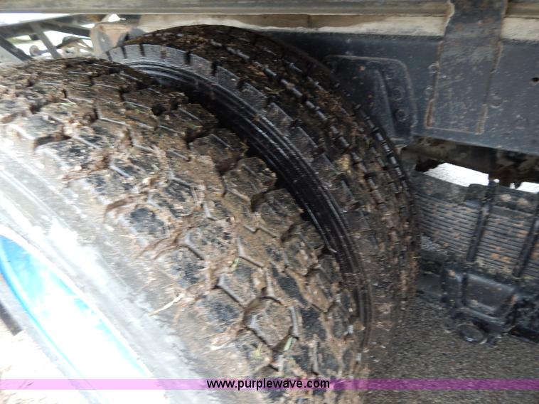 image for item G3086 1977 Chevrolet C65 wrecker truck