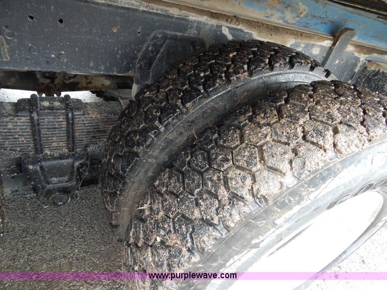 image for item G3086 1977 Chevrolet C65 wrecker truck