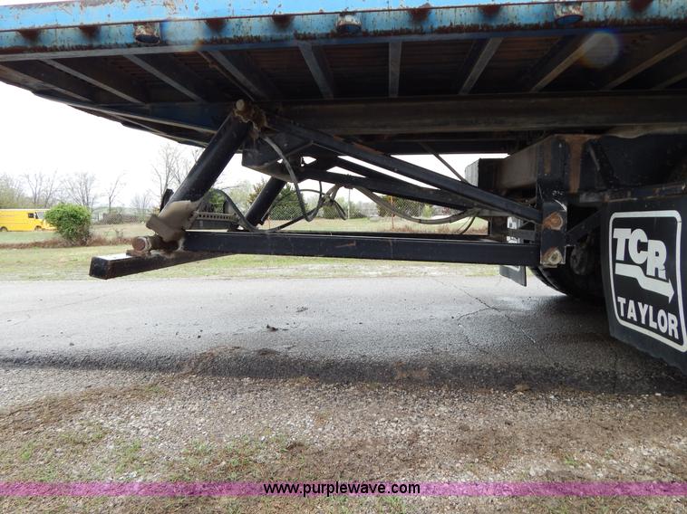 image for item G3086 1977 Chevrolet C65 wrecker truck