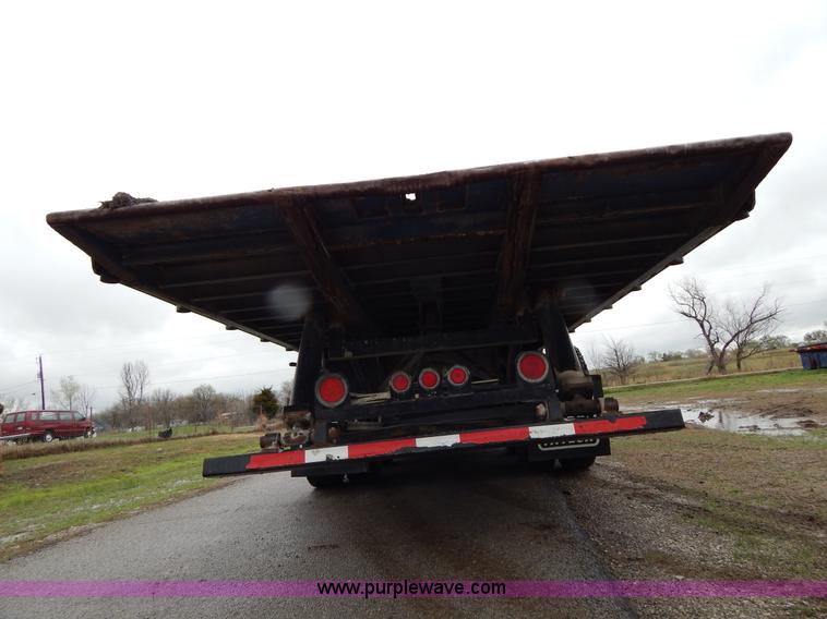 image for item G3086 1977 Chevrolet C65 wrecker truck