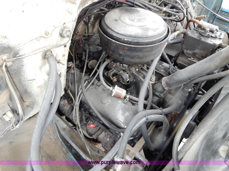 image for item G3086 1977 Chevrolet C65 wrecker truck