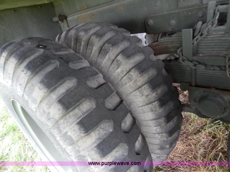 image for item G3135 1974 South Military M295A1 semi storage trailer