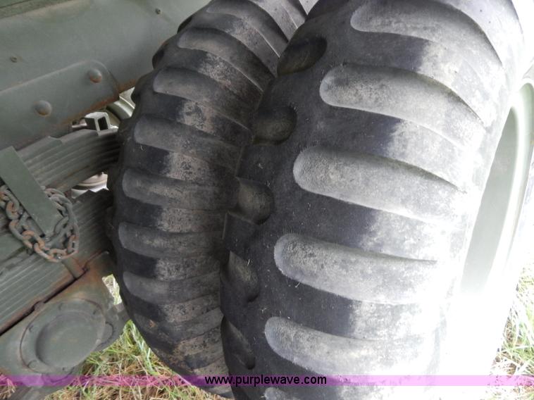 image for item G3135 1974 South Military M295A1 semi storage trailer