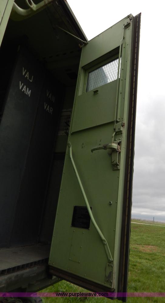 image for item G3135 1974 South Military M295A1 semi storage trailer