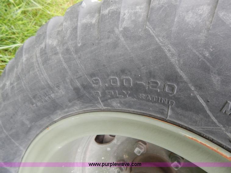 image for item G3135 1974 South Military M295A1 semi storage trailer