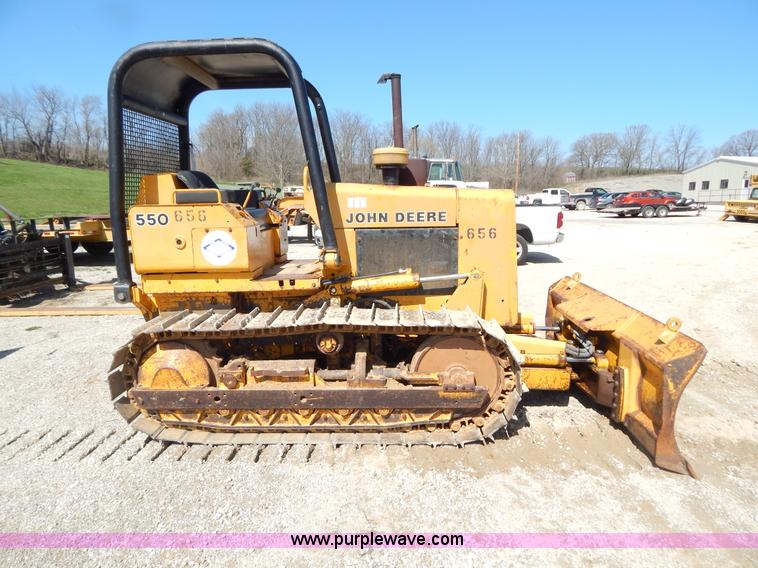 image for item G3144 John Deere 550C dozer