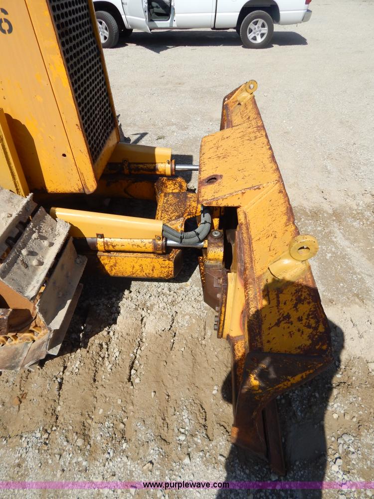 image for item G3144 John Deere 550C dozer