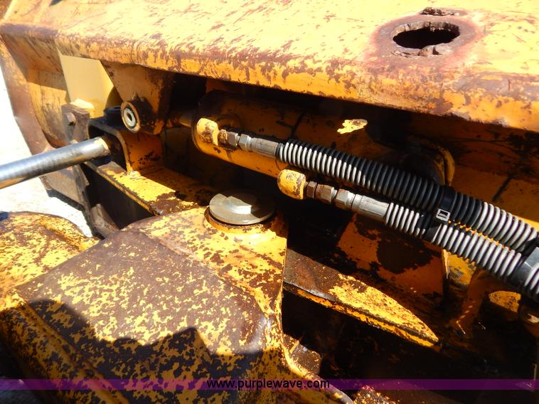 image for item G3144 John Deere 550C dozer