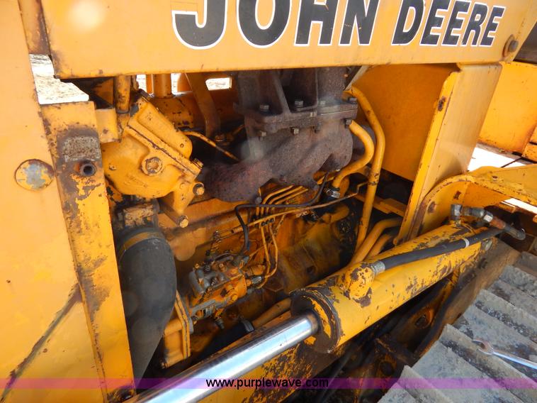 image for item G3144 John Deere 550C dozer