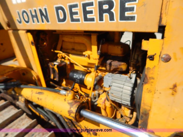 image for item G3144 John Deere 550C dozer